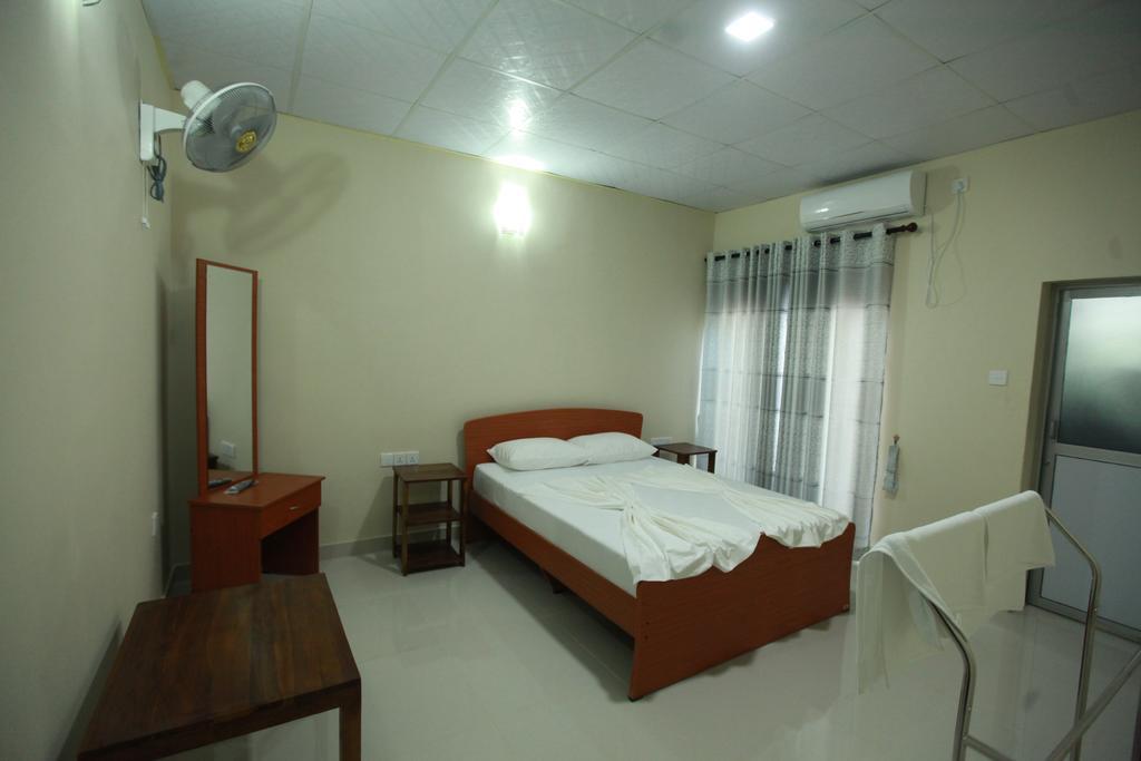 Hotel Lavonka Tourist Rest Anuradhapura Zewnętrze zdjęcie
